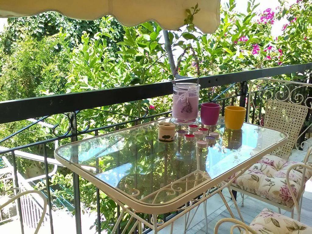 Aegina'S Flowers House מראה חיצוני תמונה