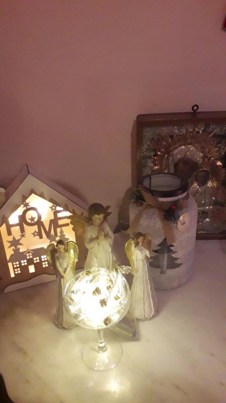 Aegina'S Flowers House מראה חיצוני תמונה