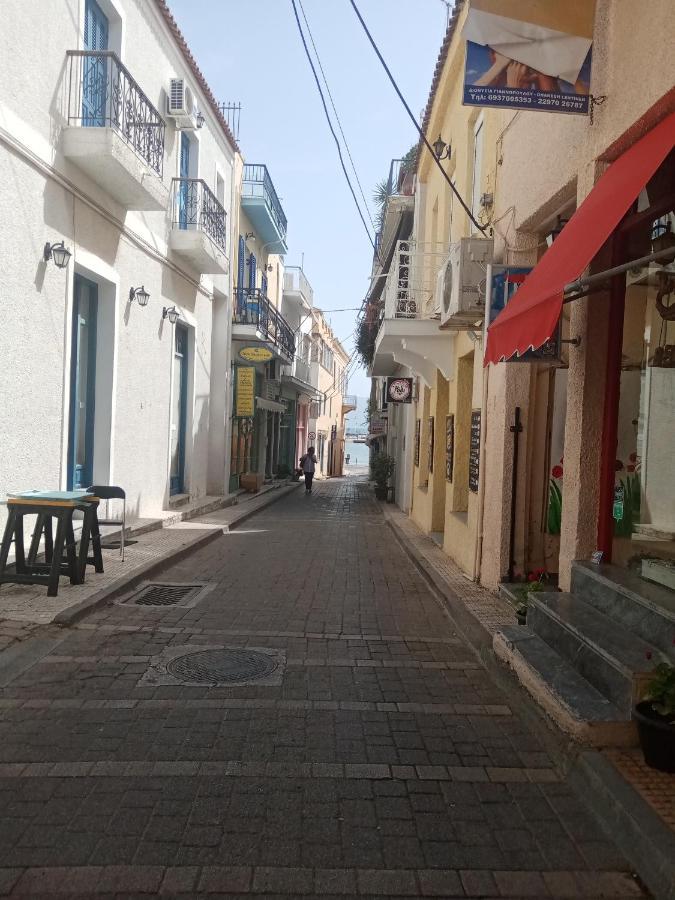 Aegina'S Flowers House מראה חיצוני תמונה
